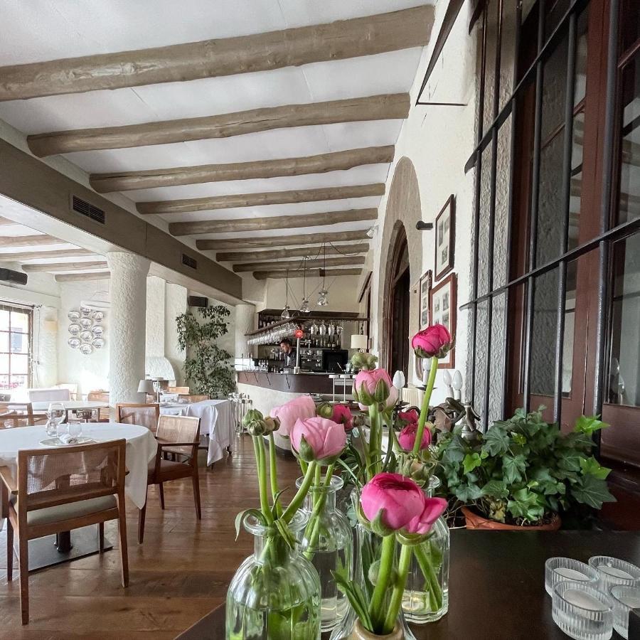 Hostal De La Placa - Hotel Boutique กาบริลส์ ภายนอก รูปภาพ