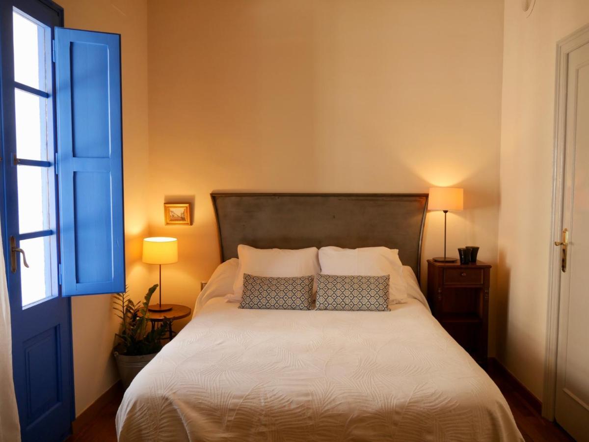 Hostal De La Placa - Hotel Boutique กาบริลส์ ภายนอก รูปภาพ
