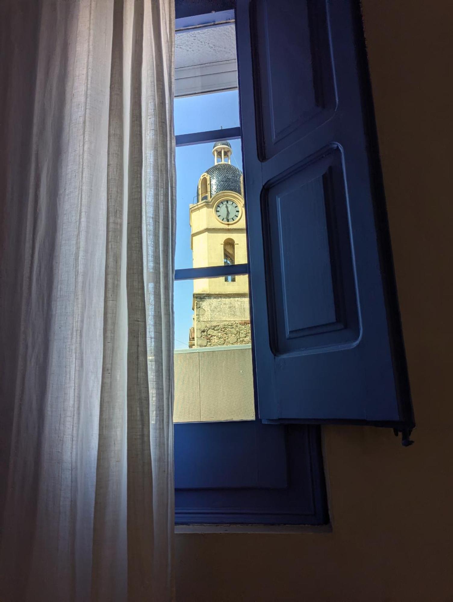 Hostal De La Placa - Hotel Boutique กาบริลส์ ภายนอก รูปภาพ