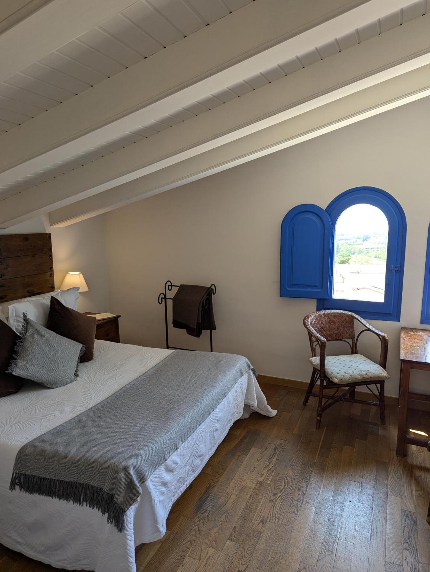 Hostal De La Placa - Hotel Boutique กาบริลส์ ภายนอก รูปภาพ