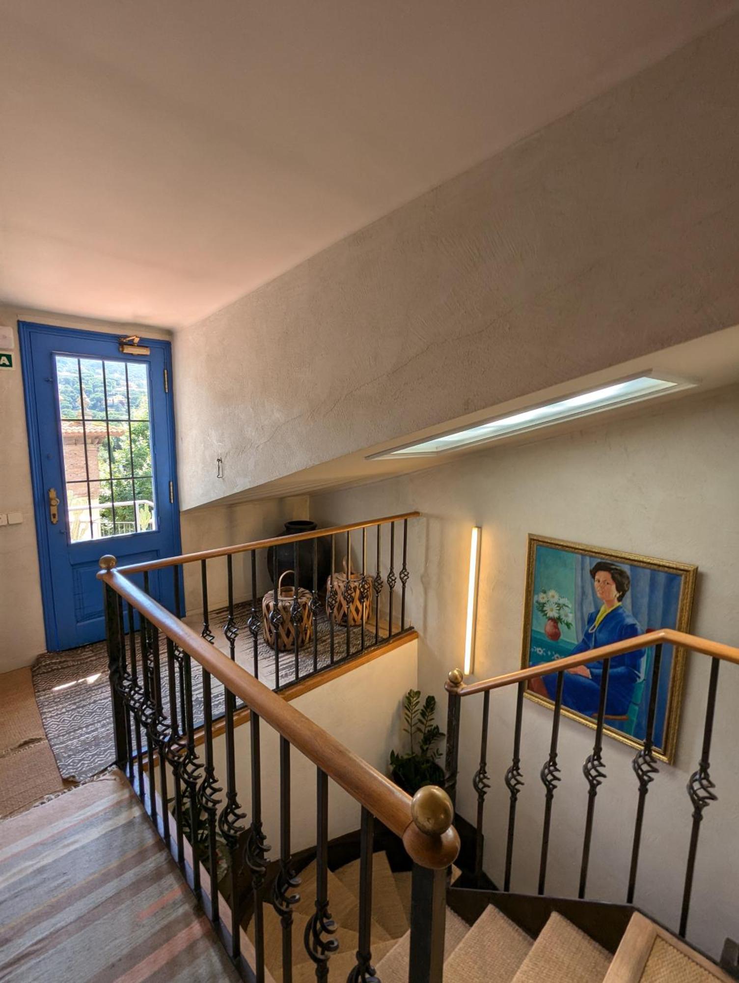 Hostal De La Placa - Hotel Boutique กาบริลส์ ภายนอก รูปภาพ