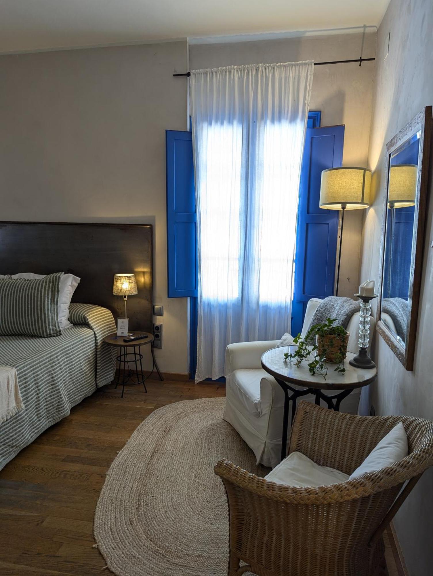 Hostal De La Placa - Hotel Boutique กาบริลส์ ภายนอก รูปภาพ